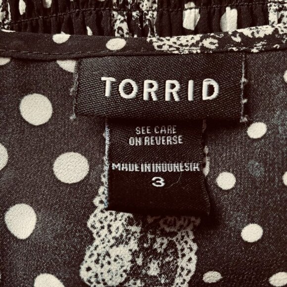 TORRID Black & White Polka Dot Ruffle Peplum Blouse - Size 3X - Picture 4 of 7